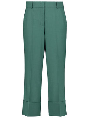 Wide-legged cropped trousers