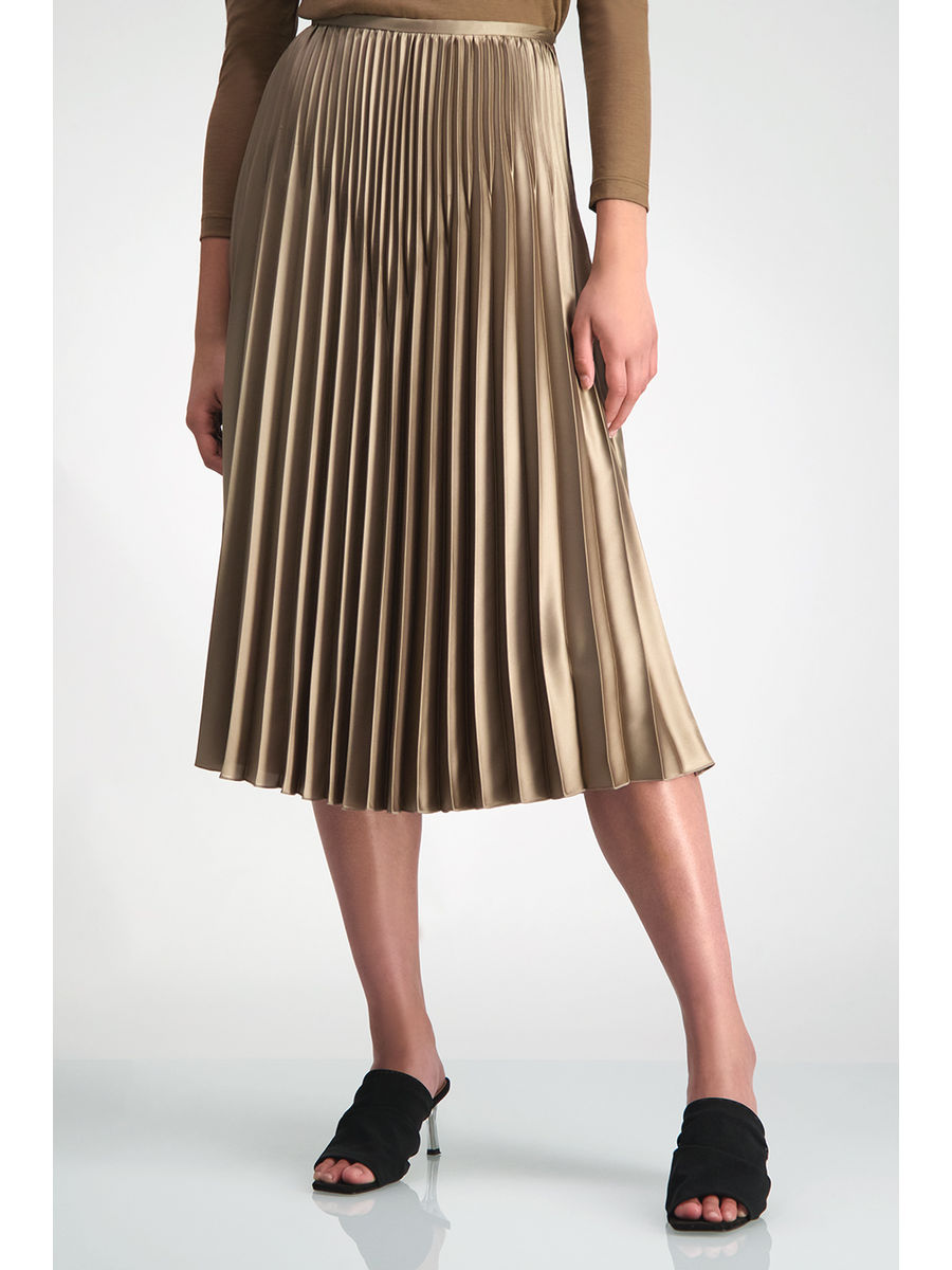 4 pleated skirt